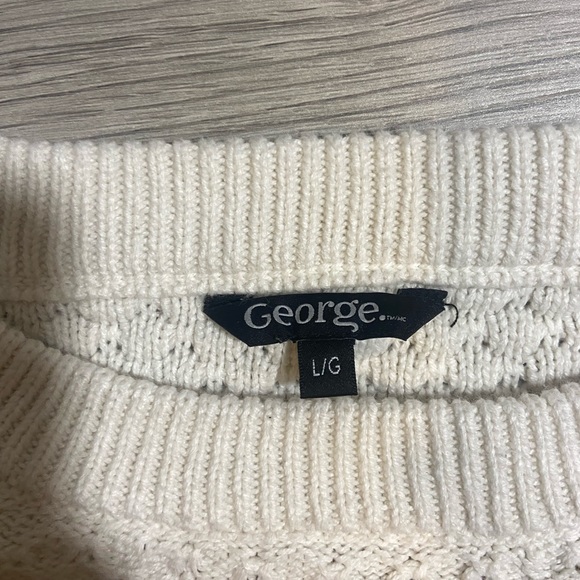 Yellow Gold, and white Sweater size L - Picture 6 of 6